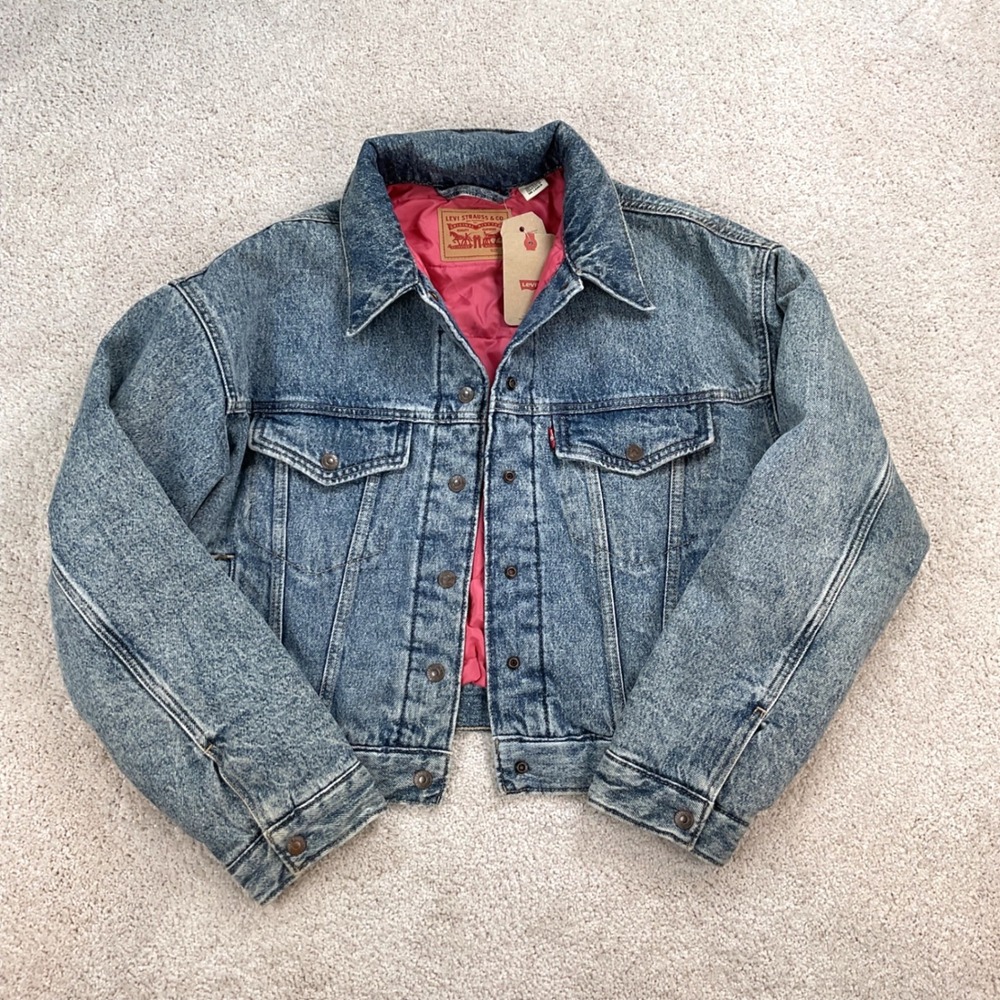 Levi Strauss Women Acid Wash Denim Trucker Jacket Pink Quilted Lined LARGE NWT